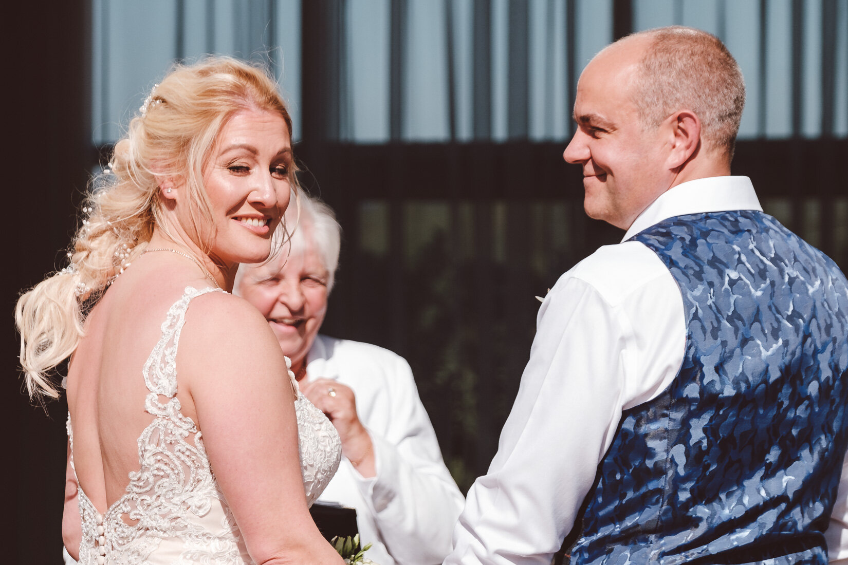  The Stratton Court Barn Wedding of Emma and Simon, photographed by Sam and Steve Photography 