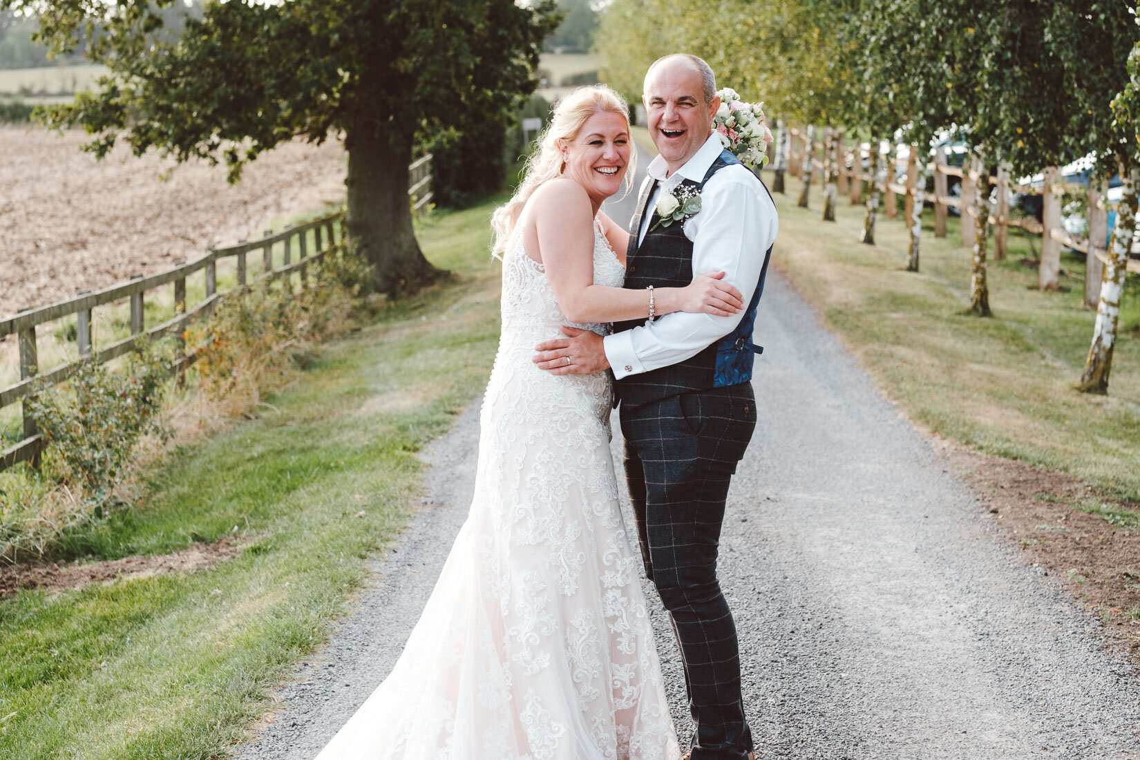  The Stratton Court Barn Wedding of Emma and Simon, photographed by Sam and Steve Photography 