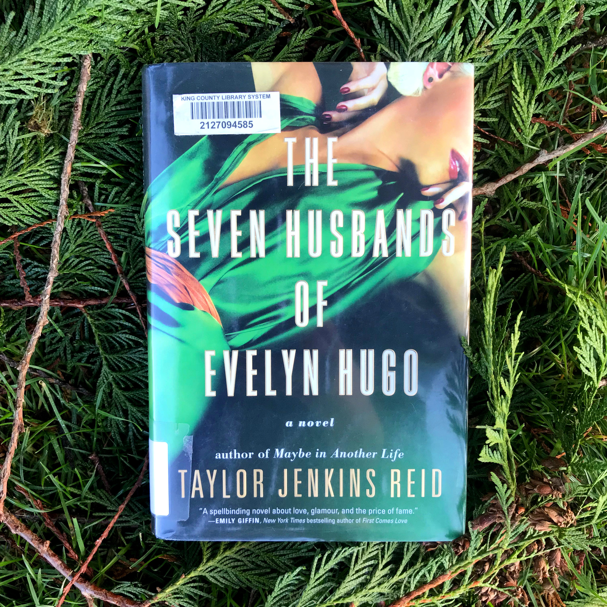 Book Review: The Seven Husbands of Evelyn Hugo by Taylor Jenkins Reid —  She's Full of Lit
