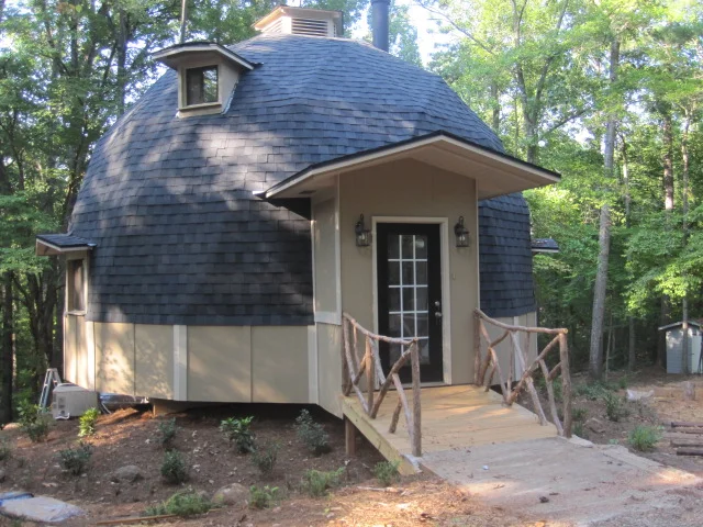 exterior front side.jpg