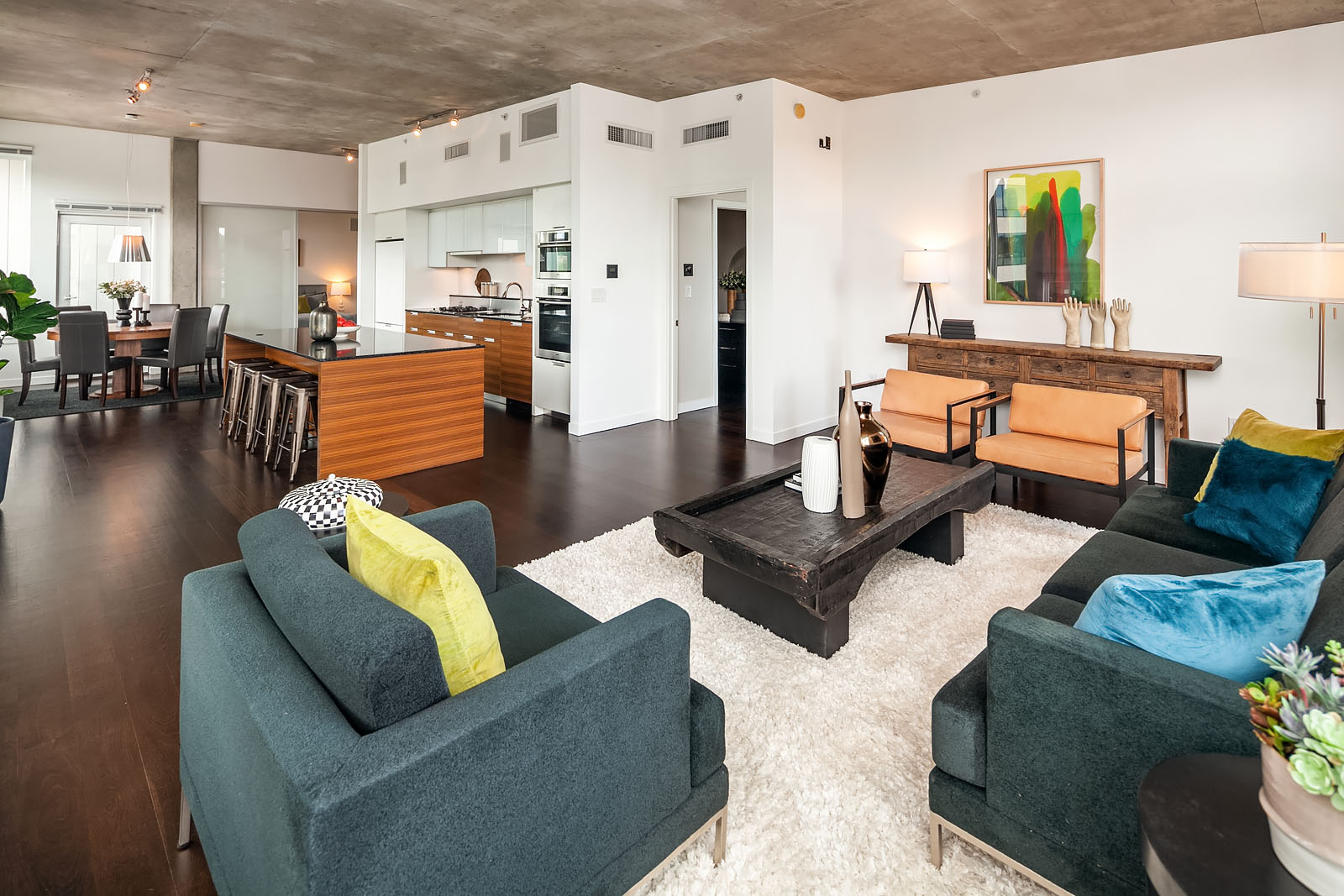 A penthouse should be spacious and chic.