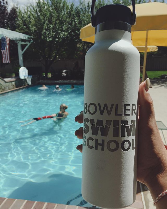 The Last Splash is tomorrow!! RSVP through the link in our bio to be entered into a drawing for this Bowler Swim School Hydroflask!
Can&rsquo;t wait to see you all there!☀️