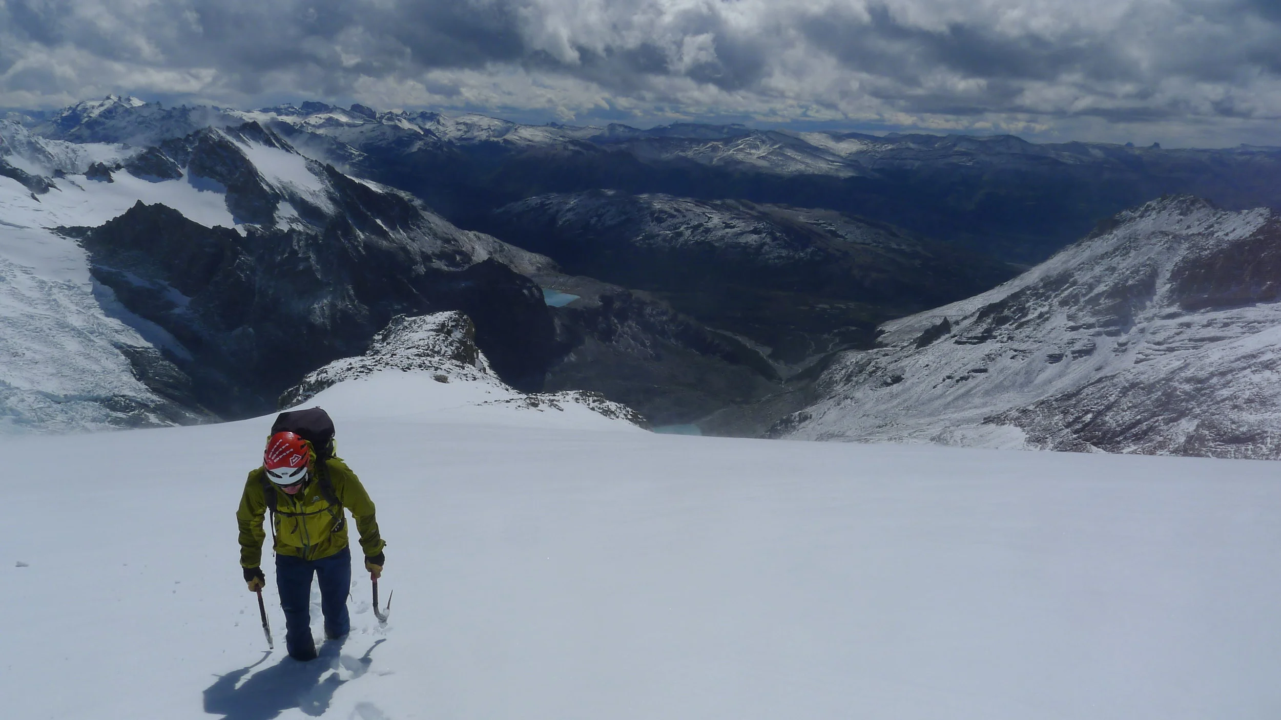 Approaching Aguja de L'S in deep snow. Photo: Tony Stone