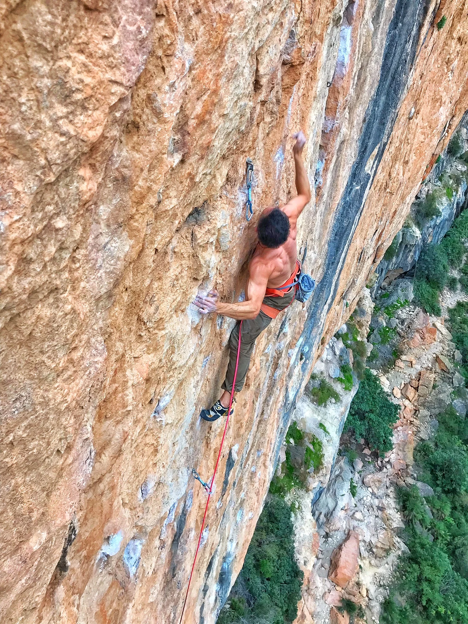 john lawson, la mala (8b), chulilla. spain