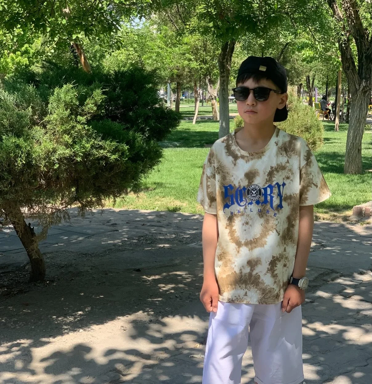 Family Friday: Meet the Muradi Family! ✨

This week we&rsquo;re welcoming the Muradi family, who recently arrived in Washington from Afghanistan! Mom, Dad, and their three children (ages 10 to 15) are beginning an exciting new chapter together.

Both