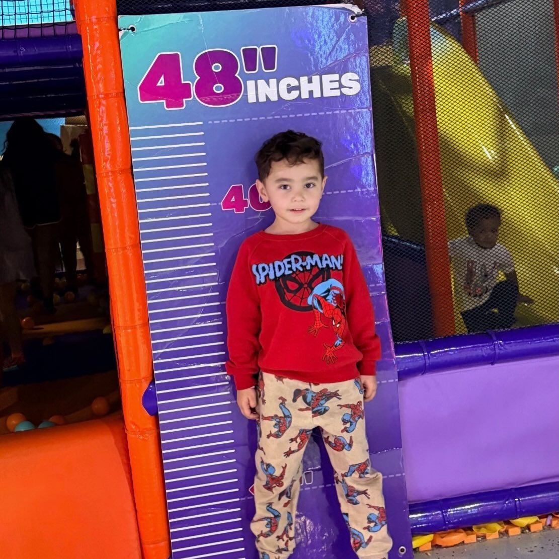 Family Friday: Meet the Qarizada Family! ✨

This week we&rsquo;re welcoming the Qarizada family, who recently arrived in California from Afghanistan! Mom, Dad, and their four children (ages 4 to 9) are beginning their new chapter together.

Both pare