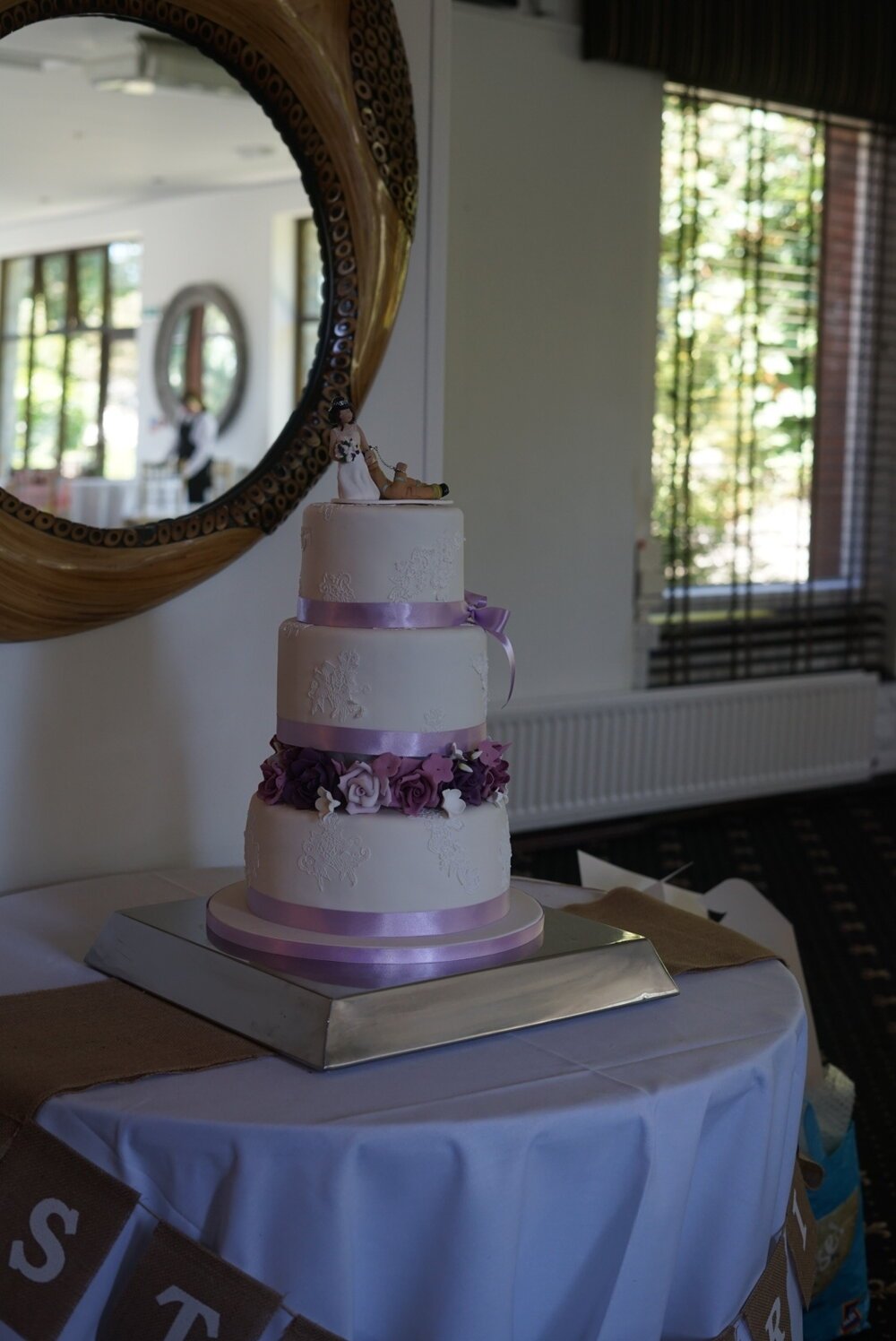 Lilac wedding cake 