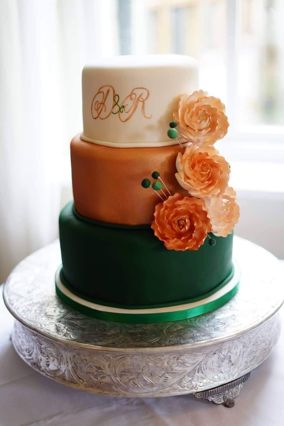 Green and Bronze wedding cake 