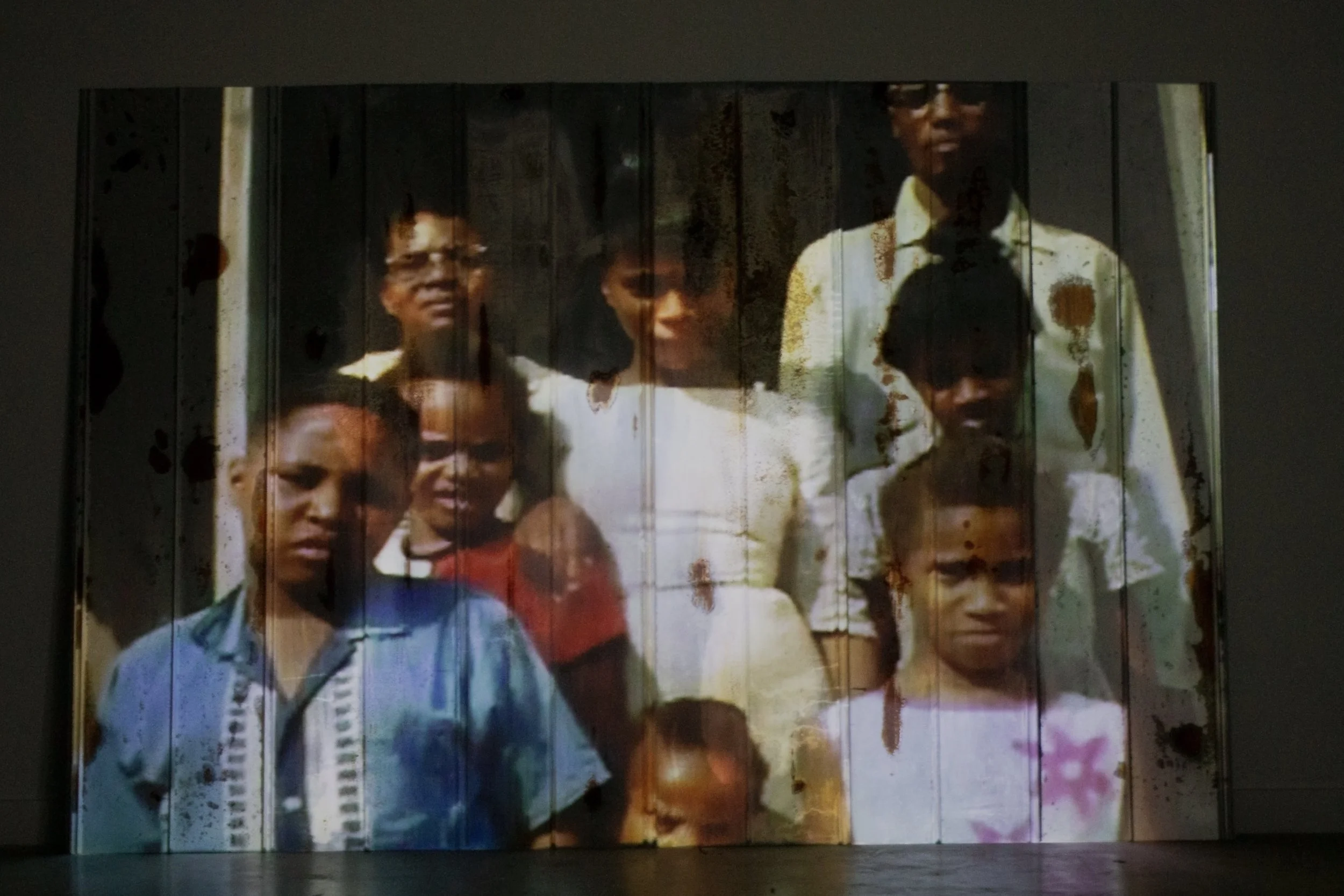 Y'ALL DON'T HEAR ME (UDS NO ME ESCUCHAN) RECEPCIÓN DE APERTURA Y CHARLA DEL CURADOR