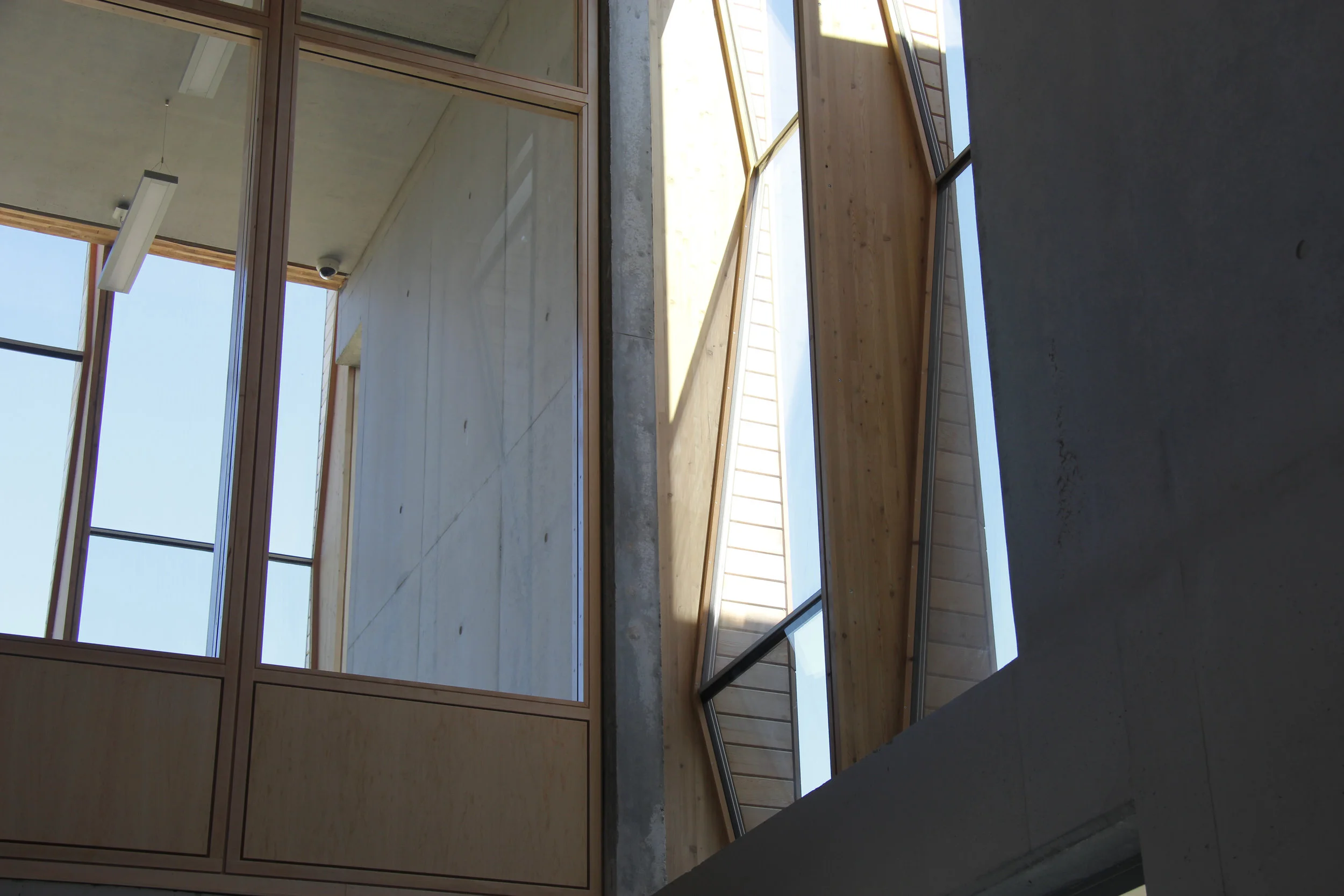  Fig. 8 main entrance internal detail  Photograph : Peter Maybury 