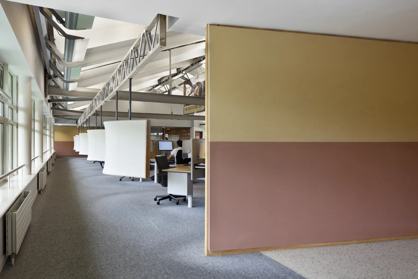  Fig. 5  Clay plaster wall, suspended linen screens, eco-joists 