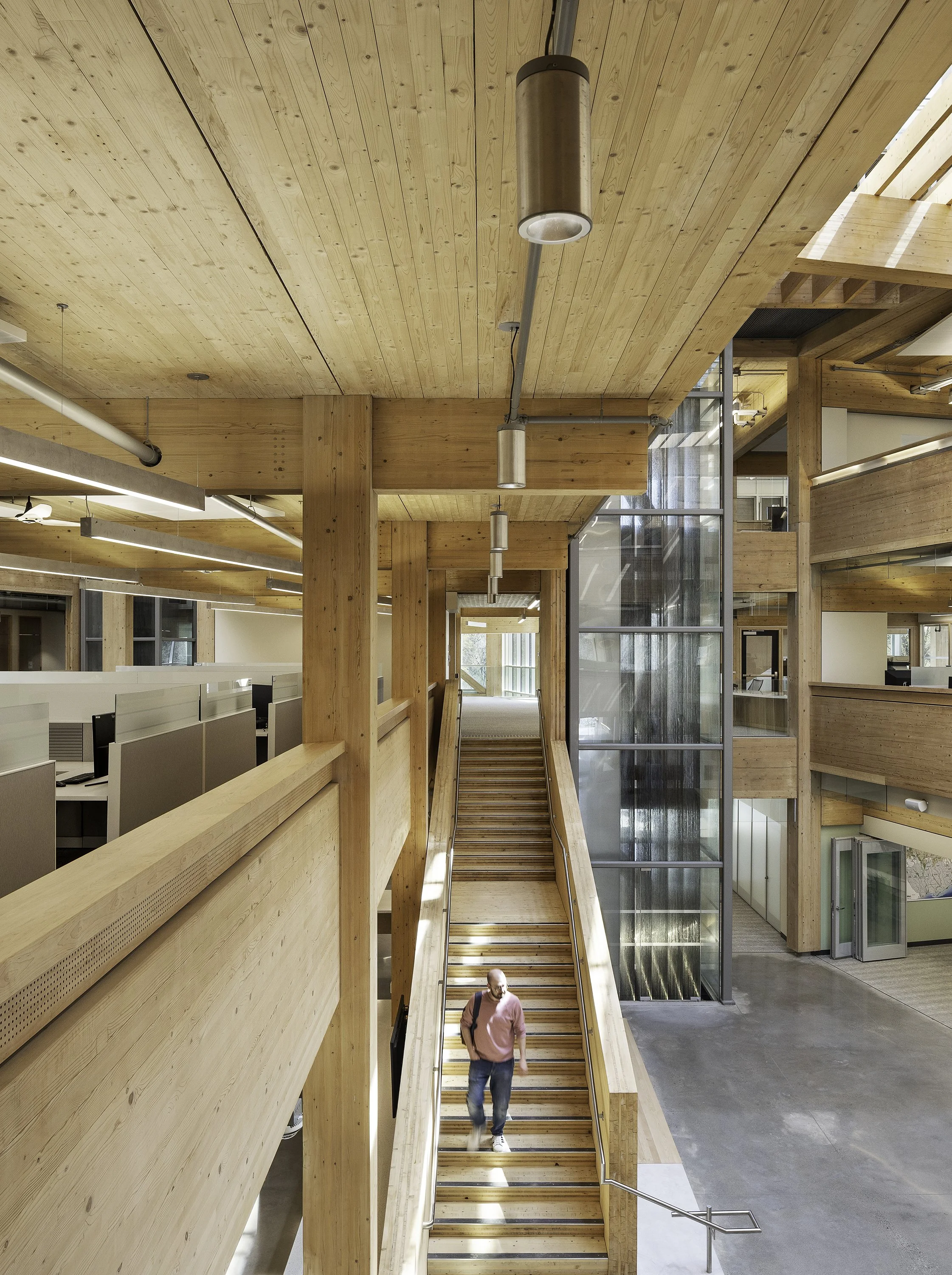  Fig. 4  south atrium, along public staircase and waterwall 