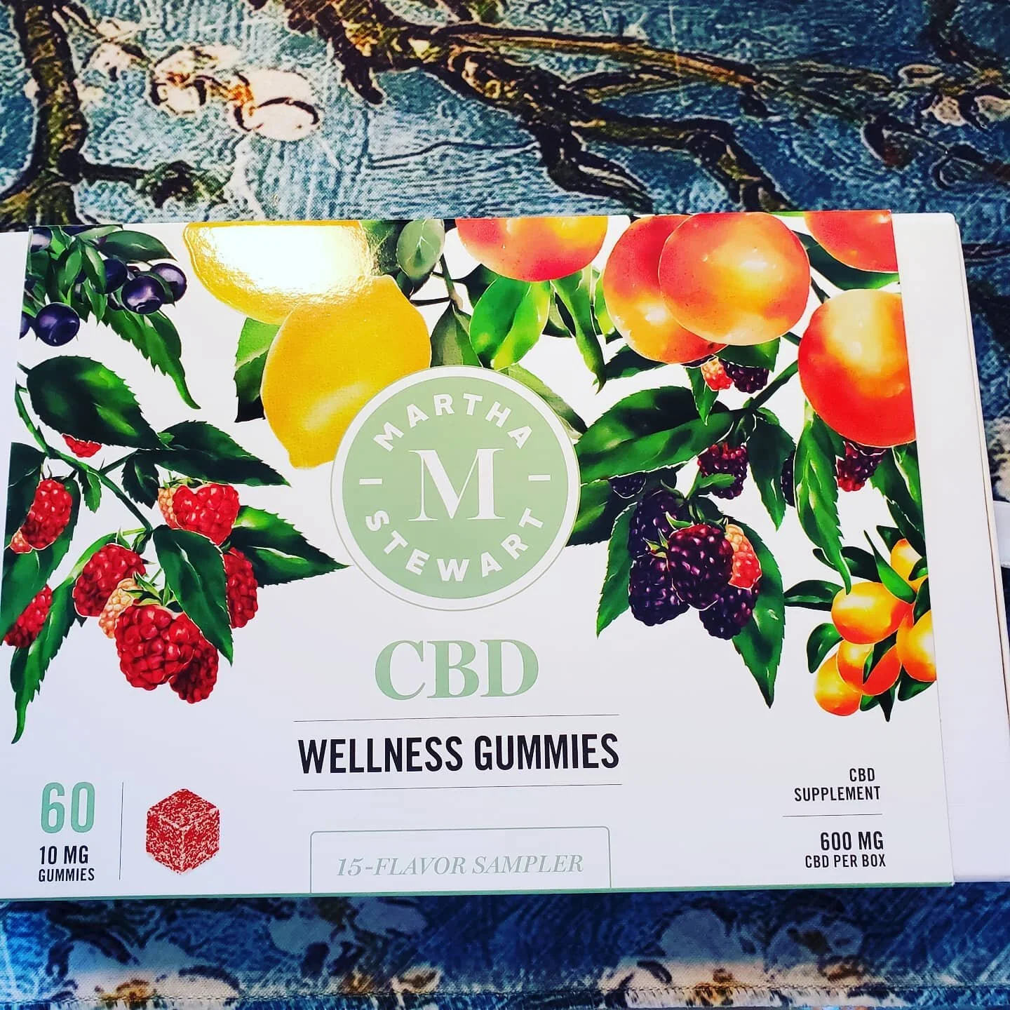 Quarantine shmorintine....being stuck inside isn't so bad of you have Martha and "wellness gummies" @marthastewart #cbd #quarantineandchill #sundayfunday