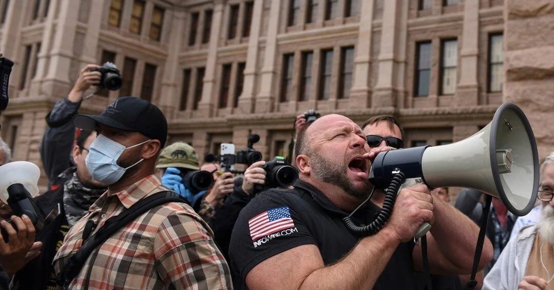 Be sure to watch this important PBS Frontline documentary about the spread of conspiracy theory. I am so pleased to be able to participate and lend expertise. On PBS July 28. 
http://ow.ly/JCfZ50AzonM