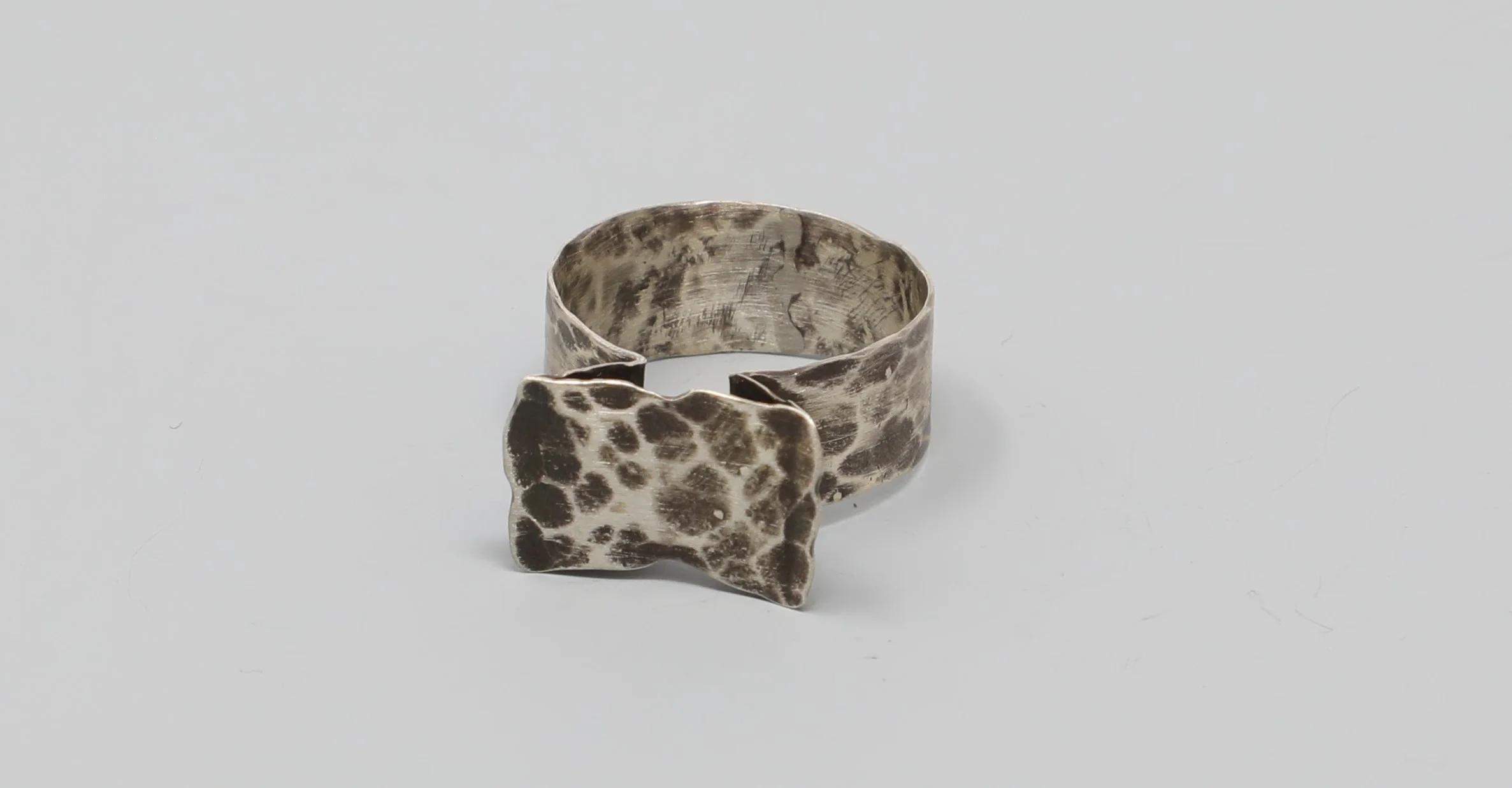 "leopard" ring