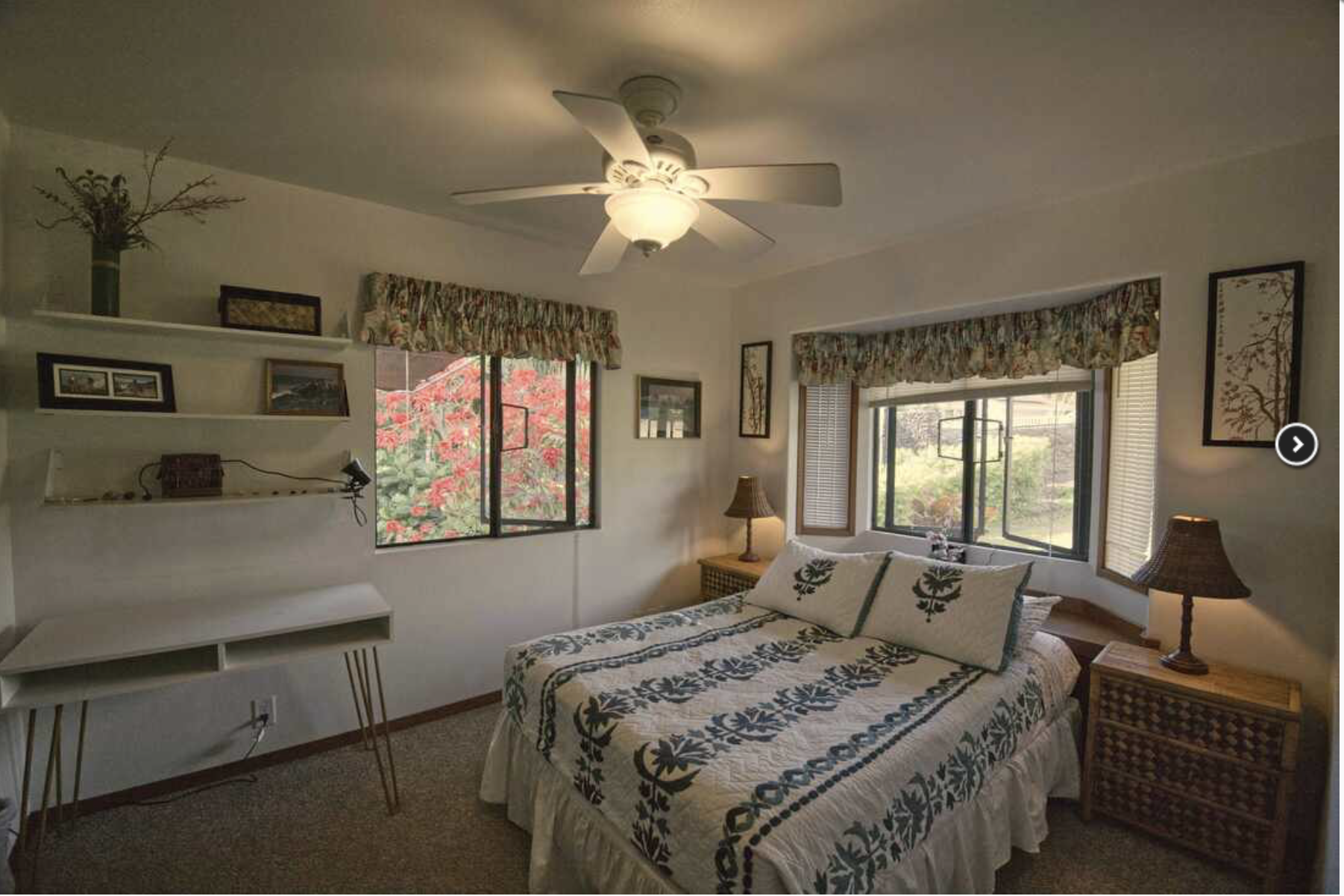 Full bedroom (upstairs)