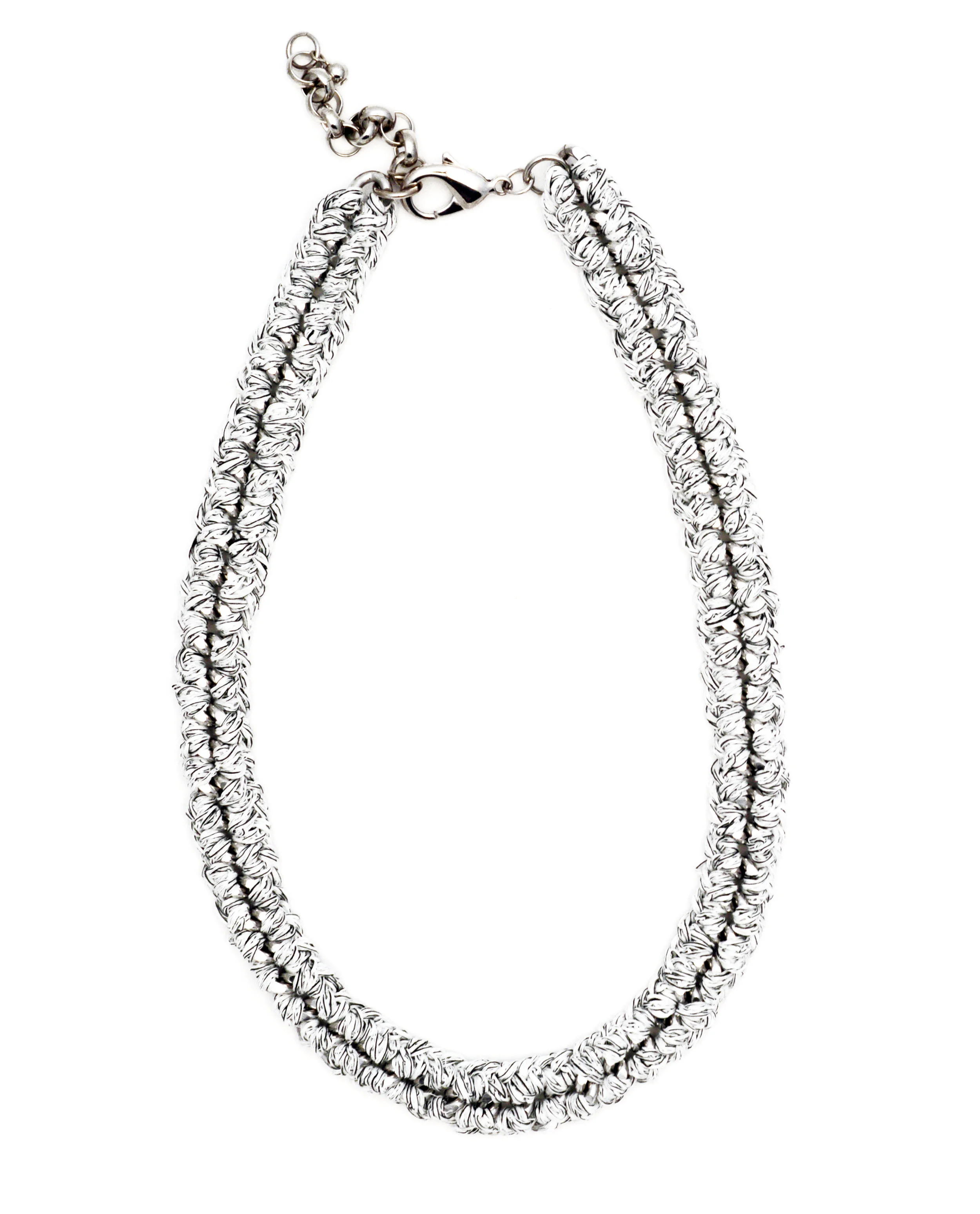 Double Weave Curb Necklace in white