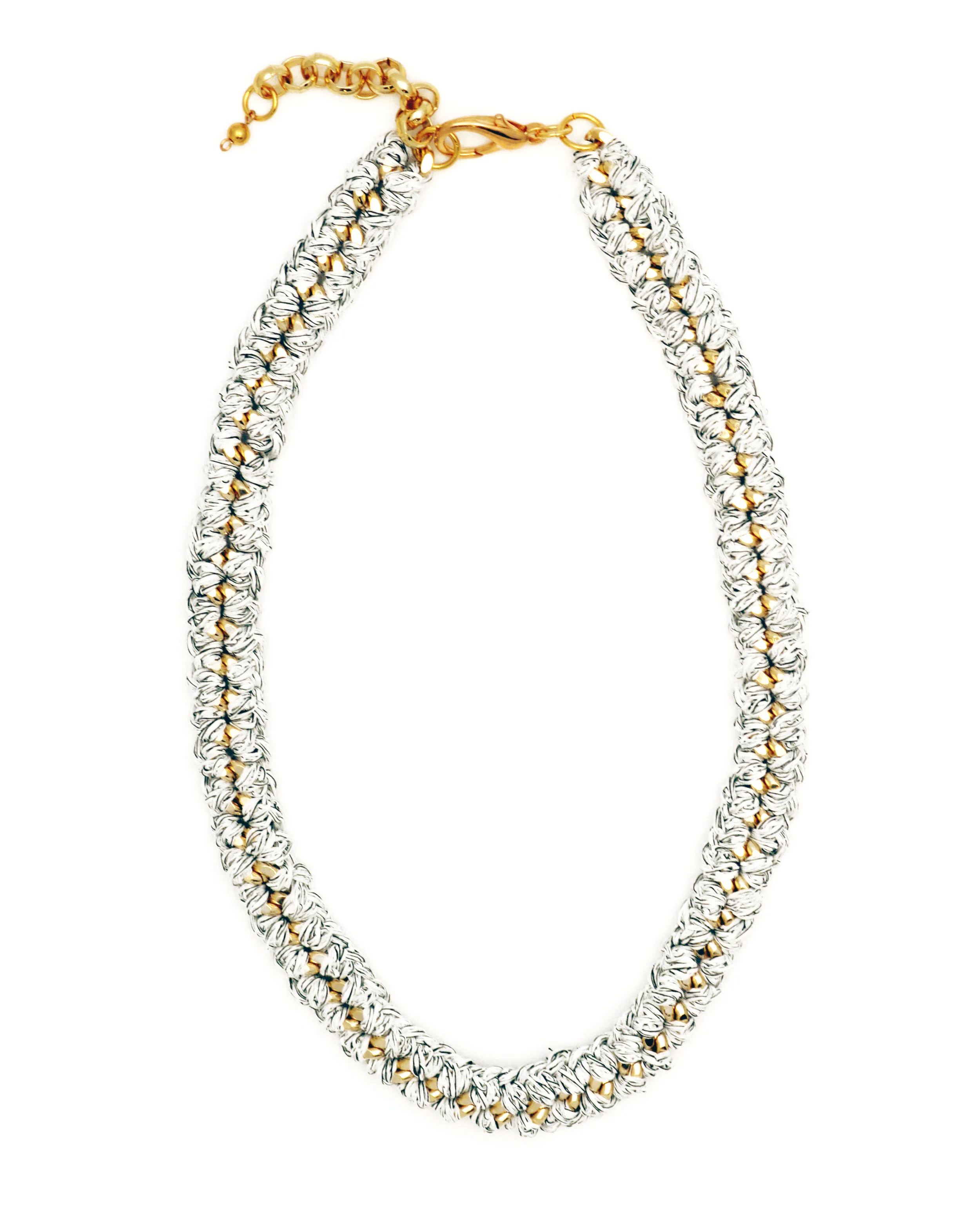 Double Weave Curb Necklace in white