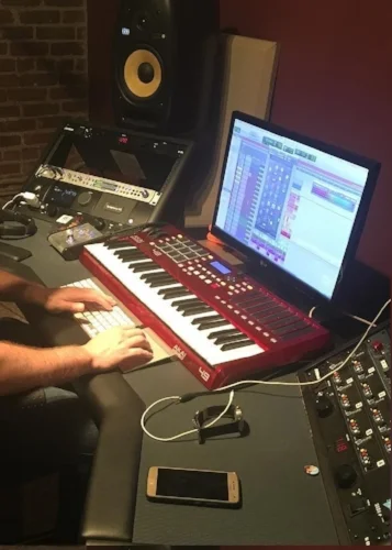 ALMC STUDIO (5).jpg