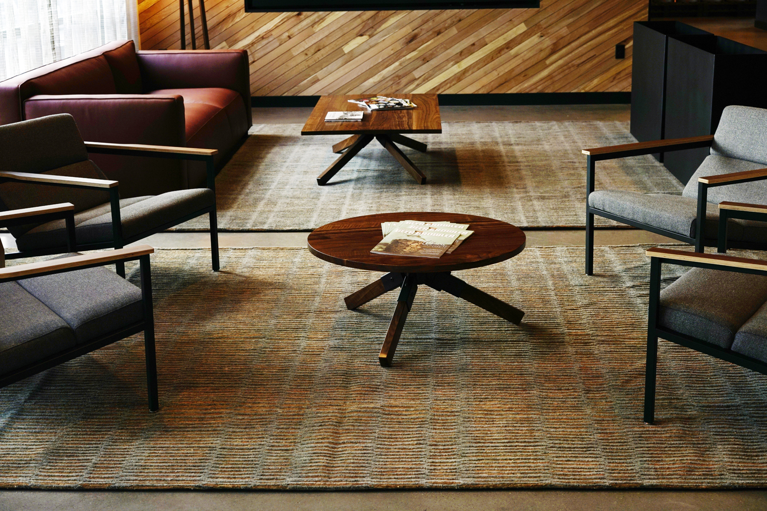 Designer: Absolute Procurement Location: Miletus Beverage, Portland, OR Rug Design: Luna