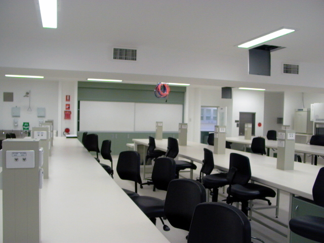 ph 0717-3-Com_04.JPG