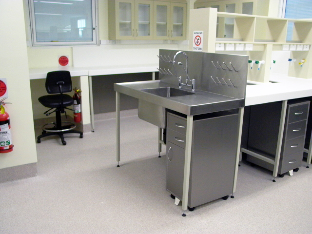 ph 0717-3-Com_11.JPG