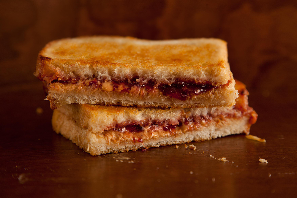 3 30000_grilled_peanut_butter_jelly.jpg