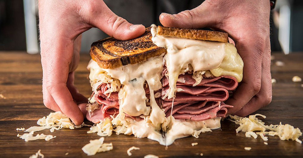 8 Reuben-Sandwich_Traeger-Wood-Fired-Grills_RE_HE_M.jpg