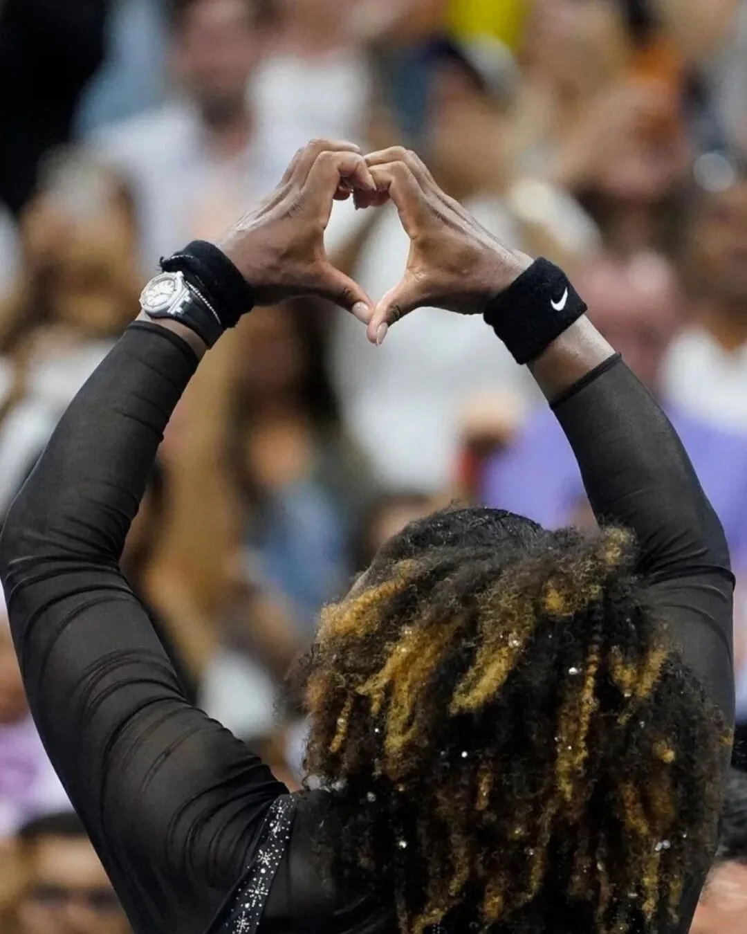She's an Icon. She's a LEGEND! #momsohard #serena #usopen #fitmom