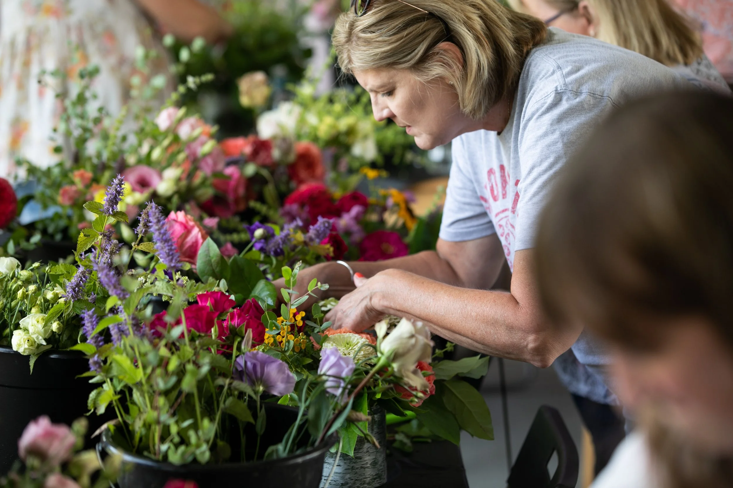 8.8.2021_GardenViewFlowers Summer Design Workshop_FAVORITES-7887.jpg