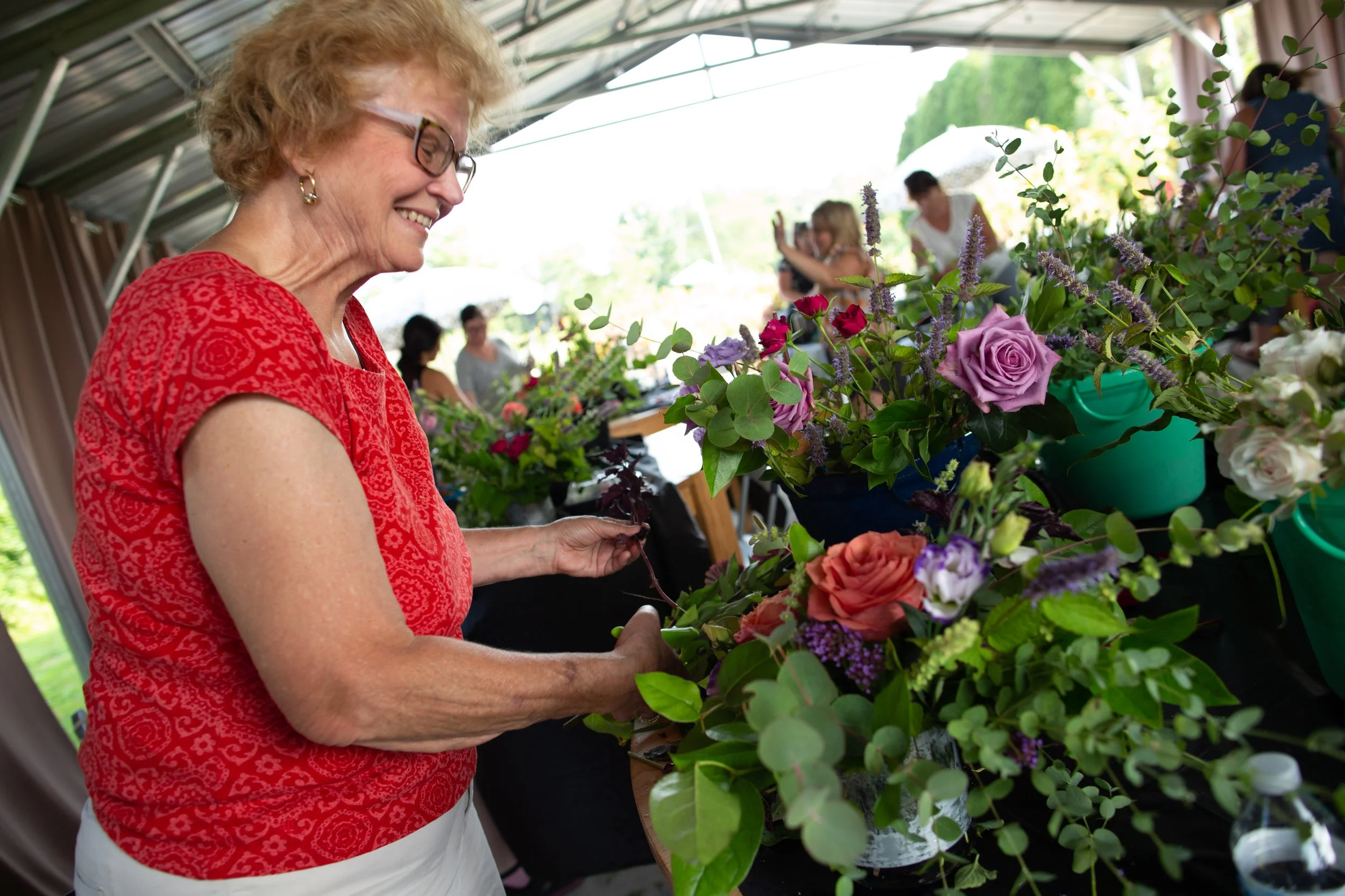 8.8.2021_GardenViewFlowers Summer Design Workshop_FAVORITES-8007.jpg