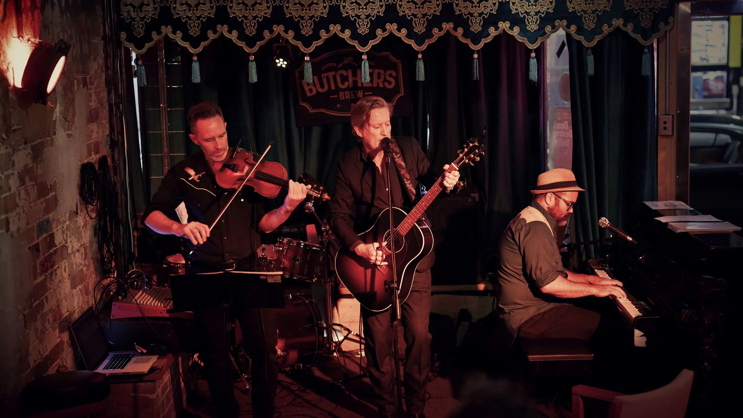 Jo Mears Live At Butcher's Brew THUMBNAIL_CLEAN_2500px.jpg