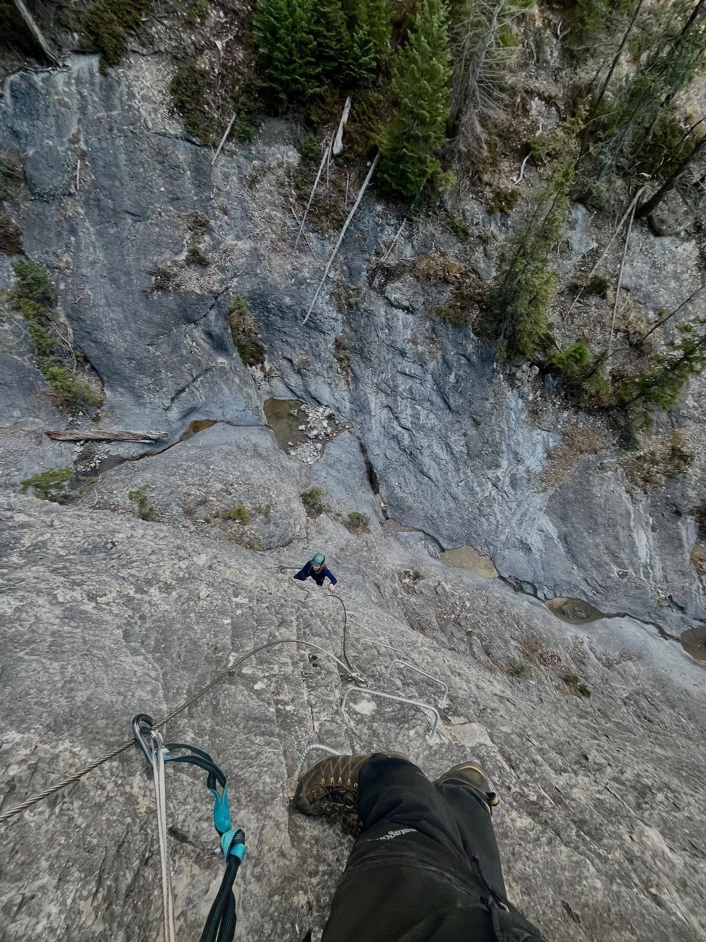 Well that was fun! After work playtime in the canyon with @bensoneff