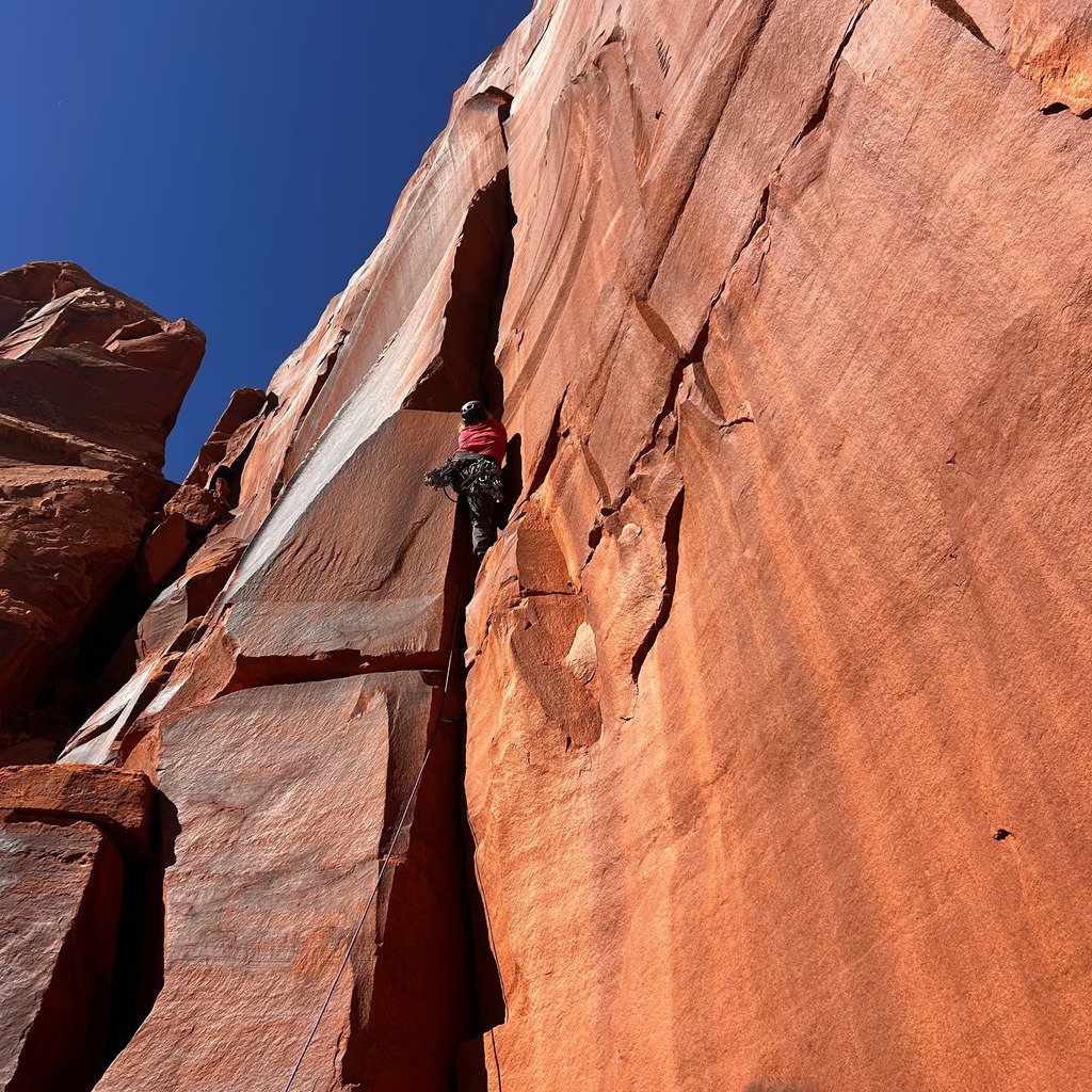 CLIMB &amp; CAMP: Indian Creek (Southeastern Utah) led by NMMC Climb Section Trip Leader Anna B. 

#indiancreek #crackclimbing #nmmc #nmmountainclub #rockclimbing #climbing  #climbwithfriends #utahadventure  #utah #indiancreekcrackclimbing