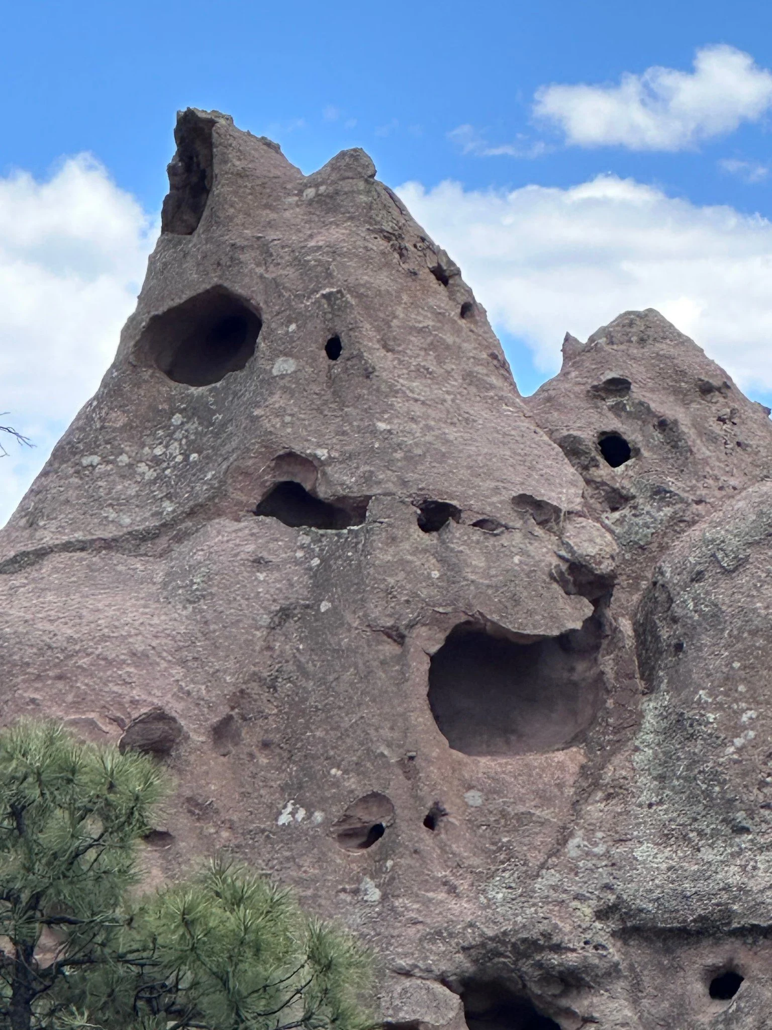 Jemez ruins and goblin colony, class 2- E led by NMMC Hike Leader Jane B. #nmmc #nmexploring #nmhikeaholic #nmhikingtrails #nmhikes #nmtruebeauty #nmtrueskies #nmtrue❤ #nmhikingclub #nmhiking #nmtrue #nmmountainclub #nmhikingadventures #nmadventure #