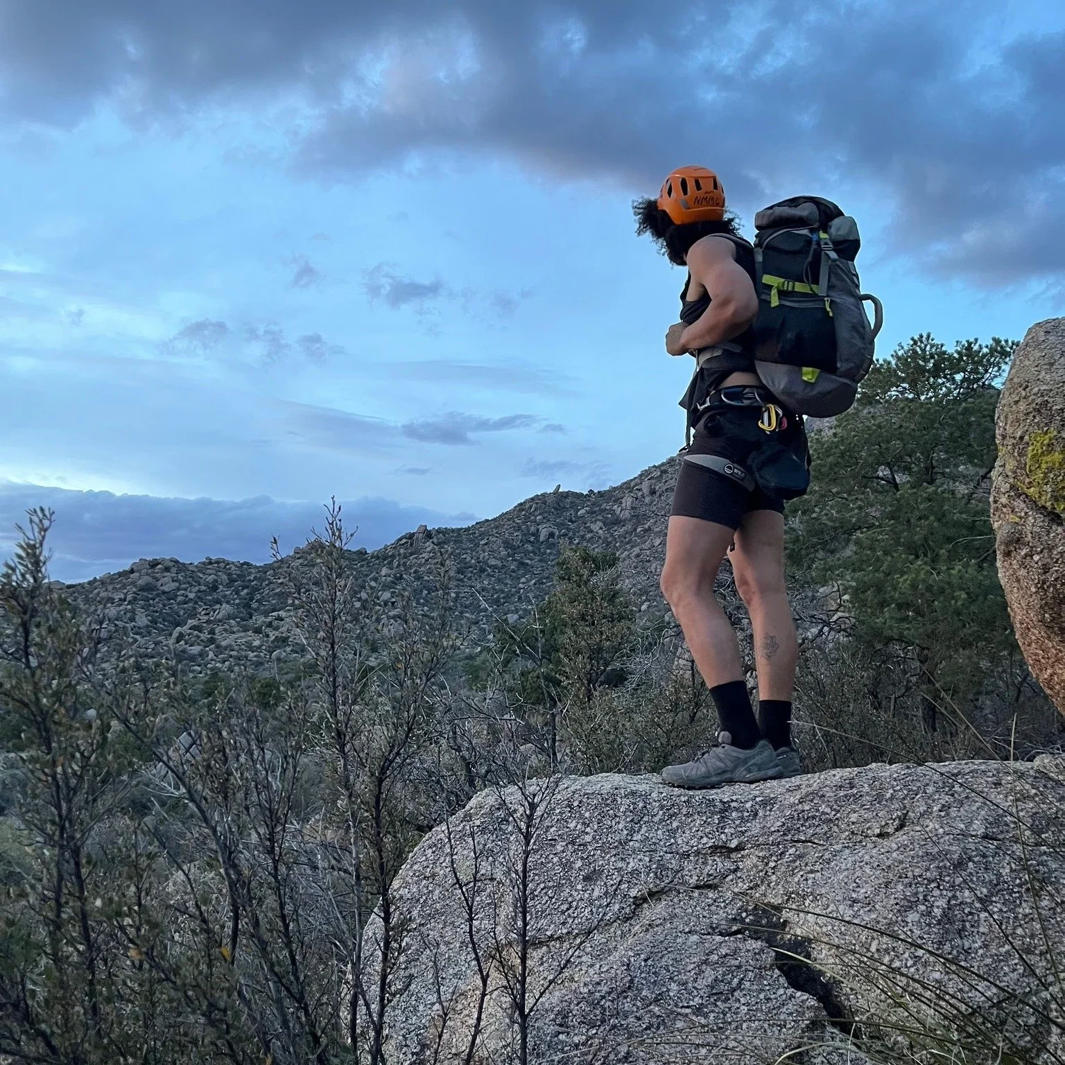 TNT cracking at the Zoo  #sportclimb #nmmc #Sandiasnm #Sandiasnewmexico #nmexploring #nmtruebeauty #nmtrueskies #nmtrue❤ #nmhikingclub #nmtrue #nmmountainclub #sportclimbing #nmadventure #nmadventures led by NMMC Climb Trip Leaders Charlie F and Bria