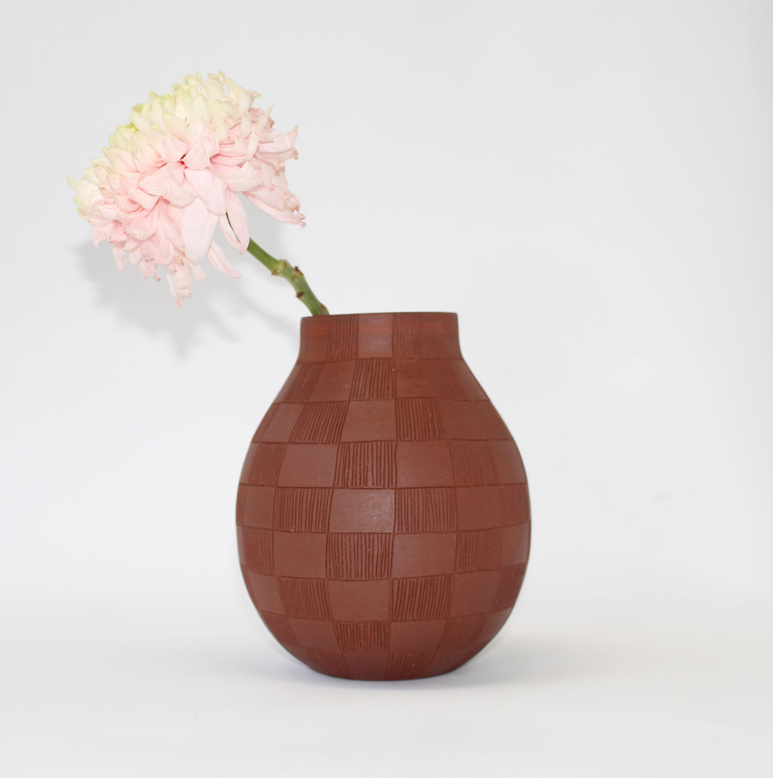 1redcheckervase.jpg