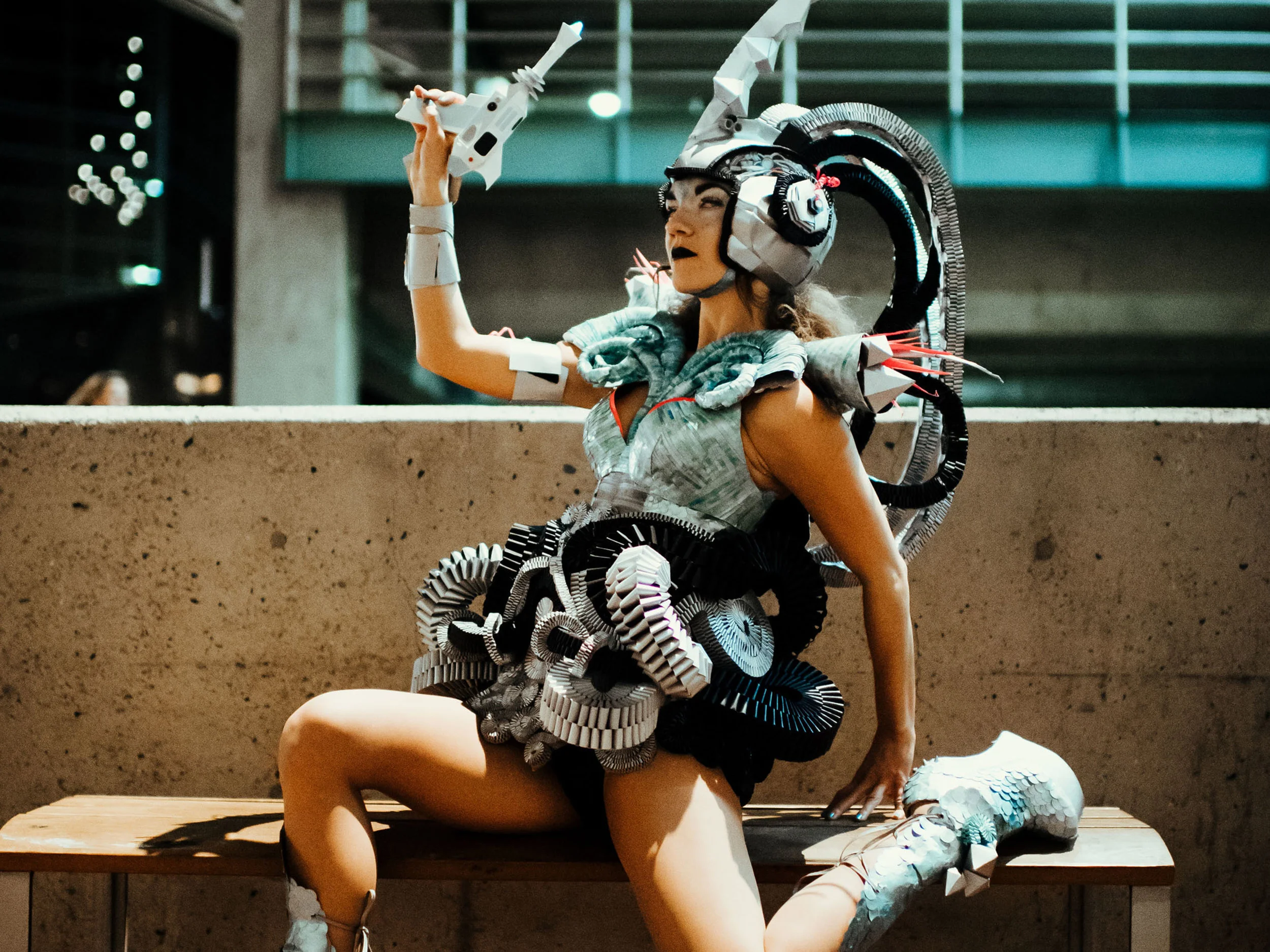 Paper_Bouma_alien Robot.jpg