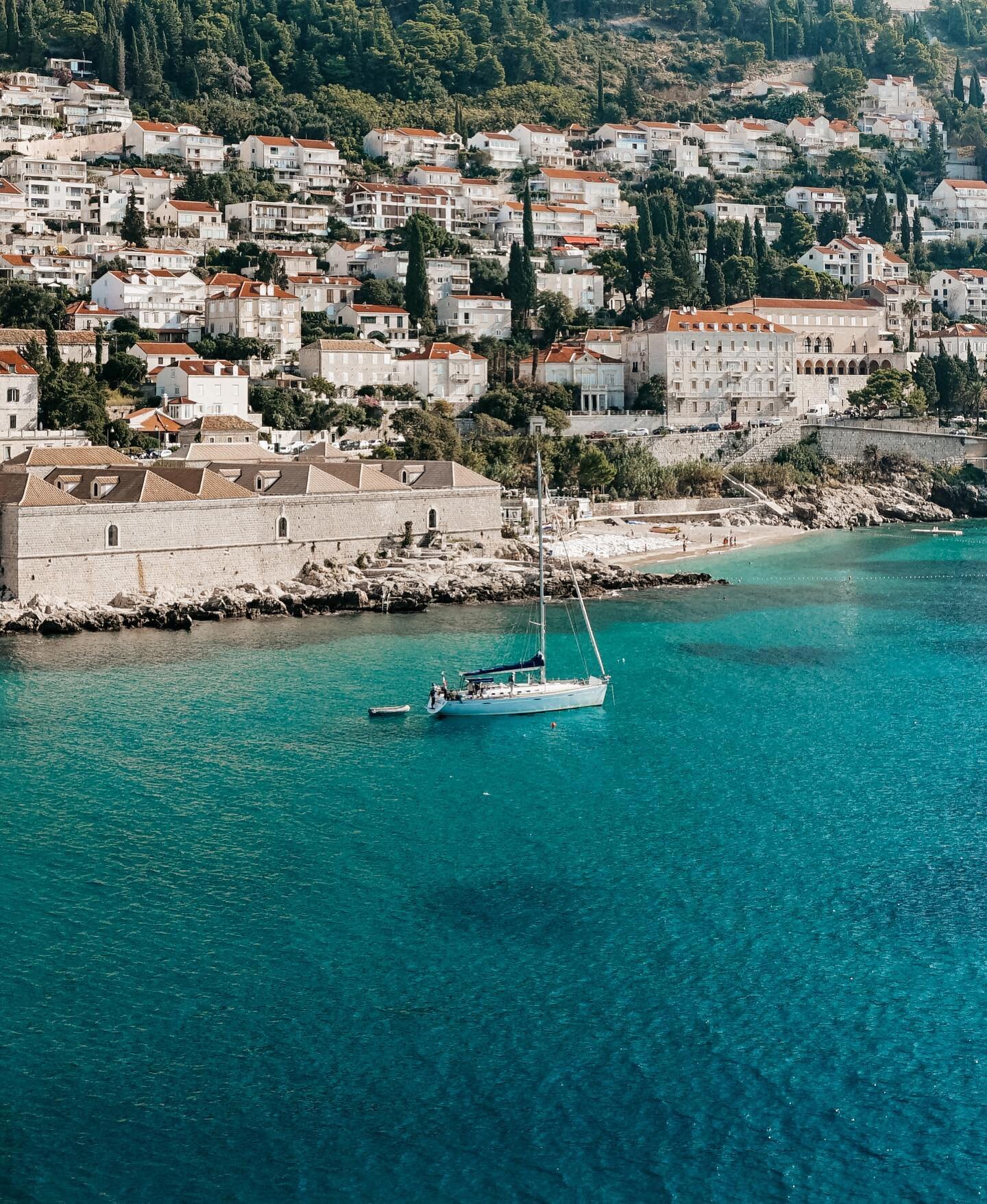 Long time no sea. 💦 My wanderlust has been tamed for way too long now. Getting anxious to travel abroad again soon. Until then, I&rsquo;m back posting memories from Croatia. Oh how I miss you summer 2019. xx
.
.
.
09&bull;13&bull;19