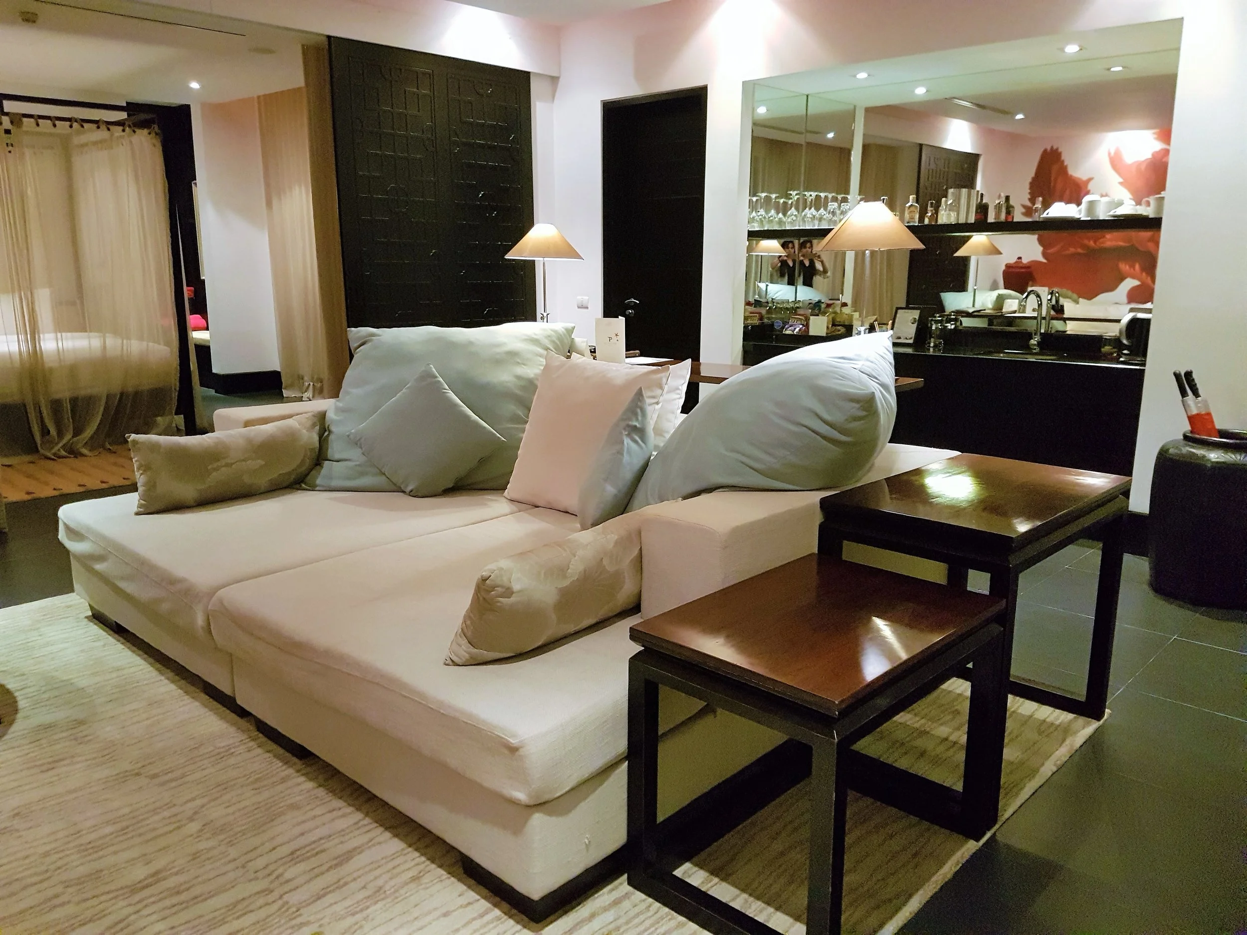 Spa Pool Pavilion - Living area - Copy.jpg