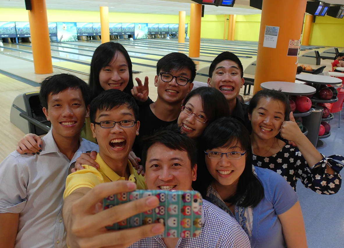 Annual bowling tournament at Marina Square – we sure know they can strike a good work-life balance! First row (left to right): Sean Lai, Mr. Andy Lim, Joanna Lee Second row: Zhen Sheng, Zoe Lee, Sheridin Tan Third row: Joyce Tay, Teck Li, Roy Chng