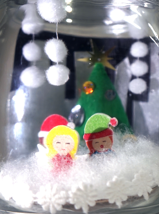  Create this jolly scene in a jar at the MOB 