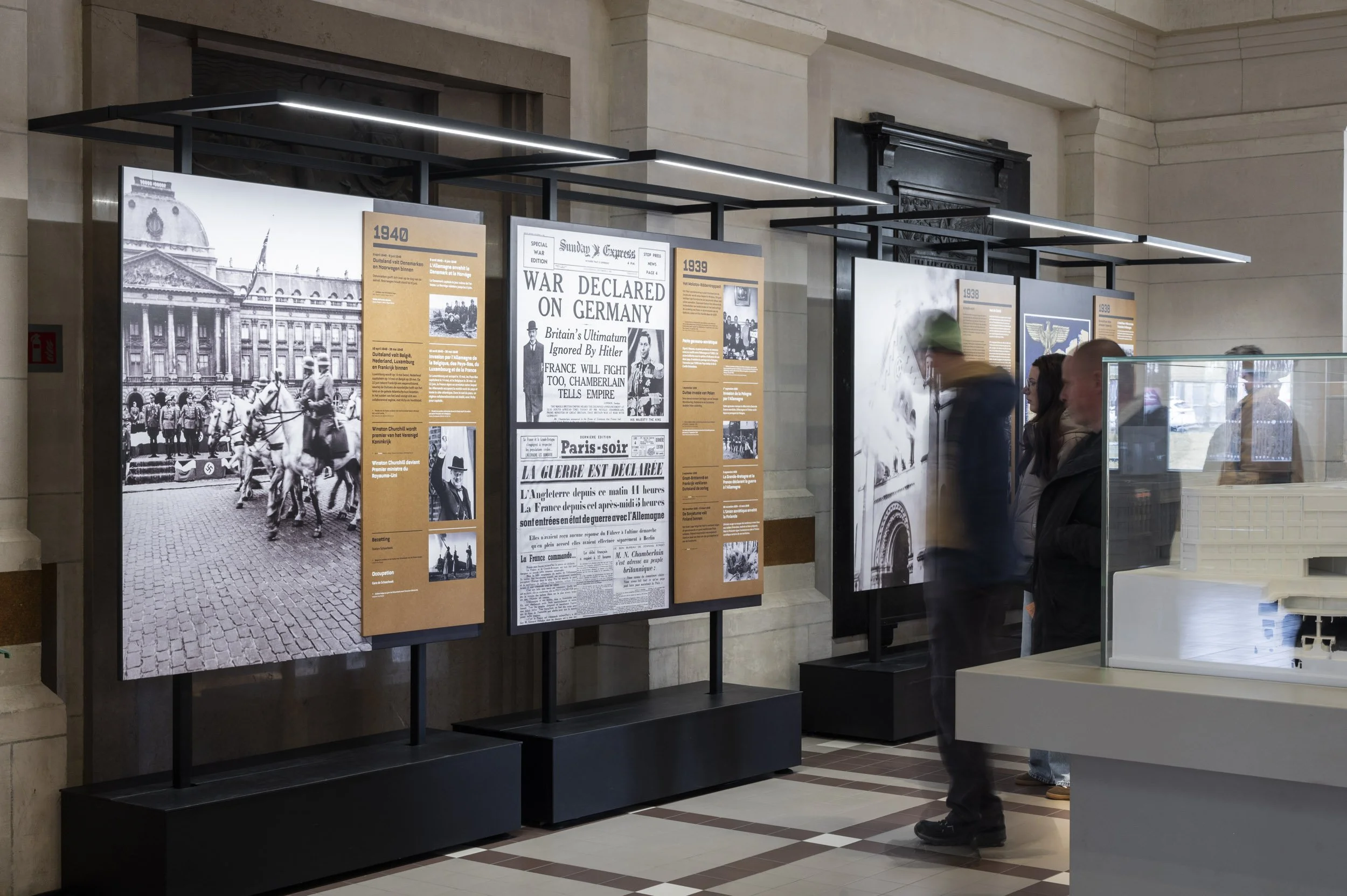 DenisDecaluwe_LouisLuyten_EXPO TRAINWORLD-LR-02.jpg