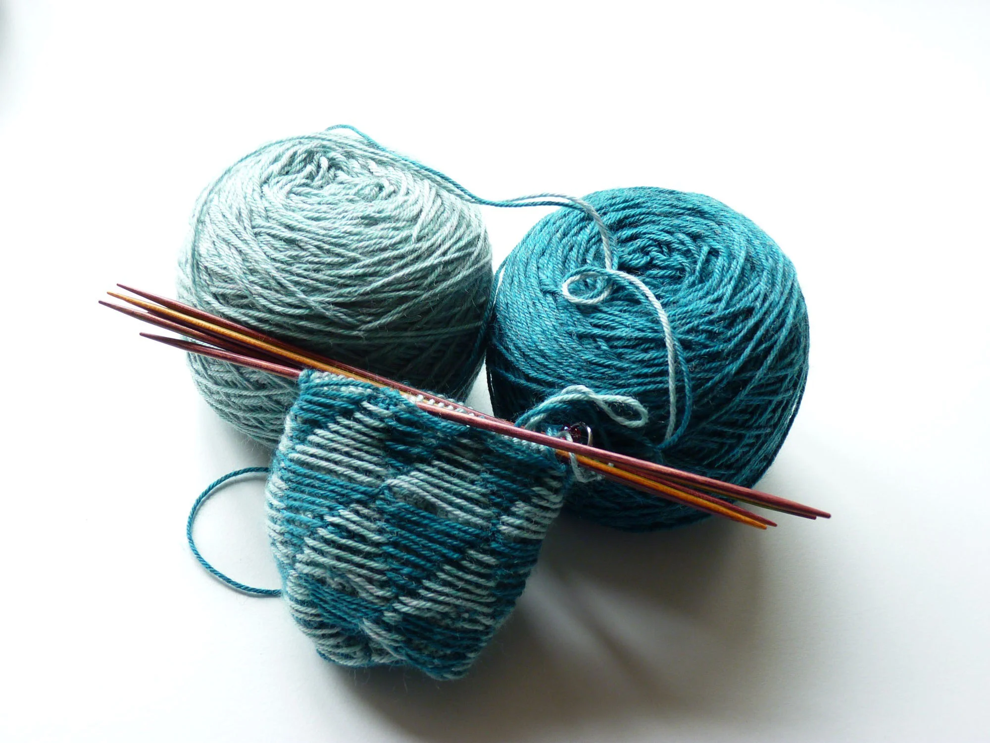 Working small circumference Fair Isle inside out keeps the floats loose. Image © Jen Arnall-Culliford.