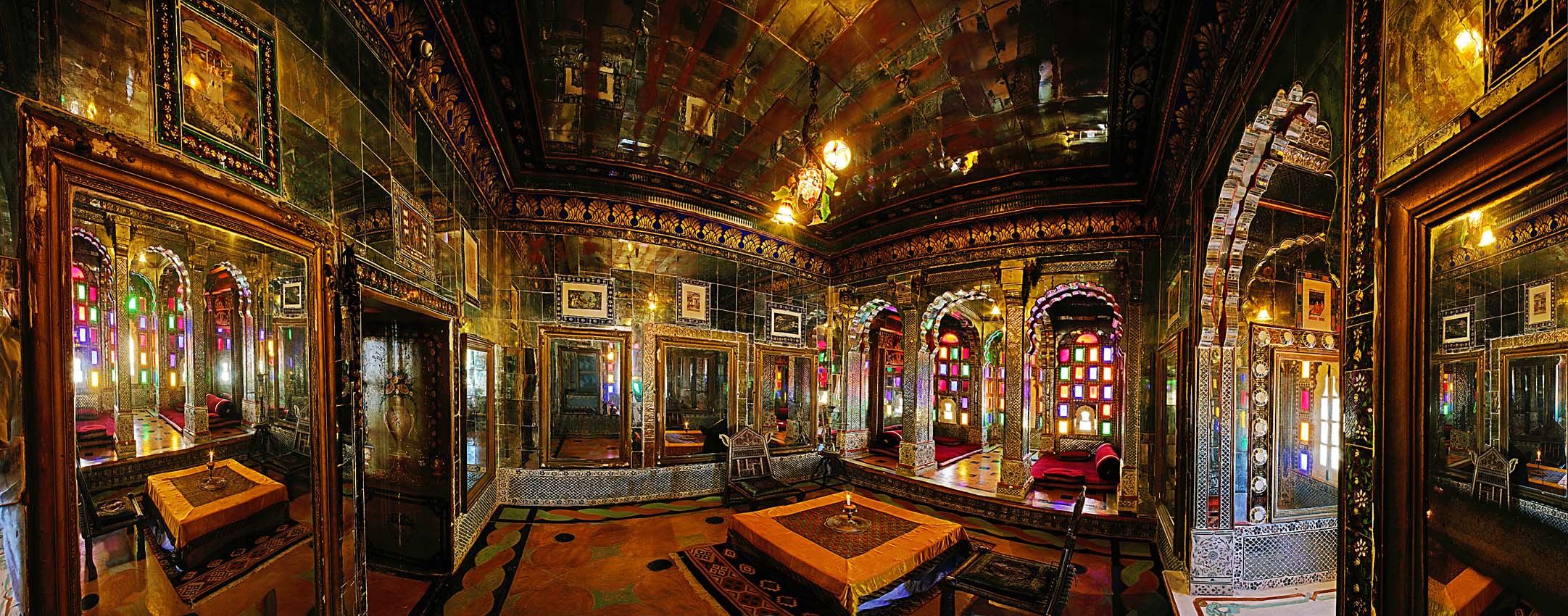 8.Royal.Suite1-Sheesh.Mahal.jpg