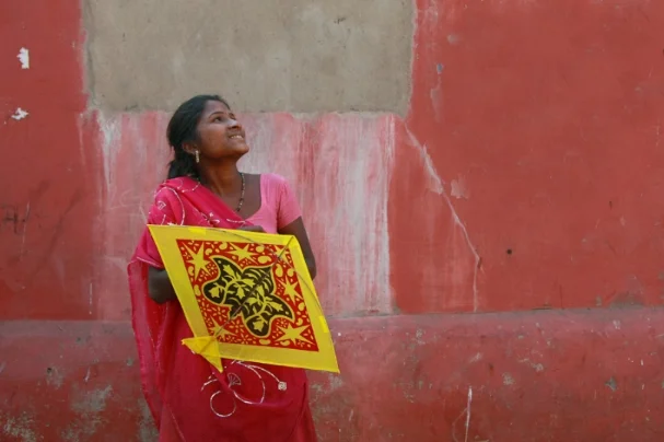 kite flying.jpg