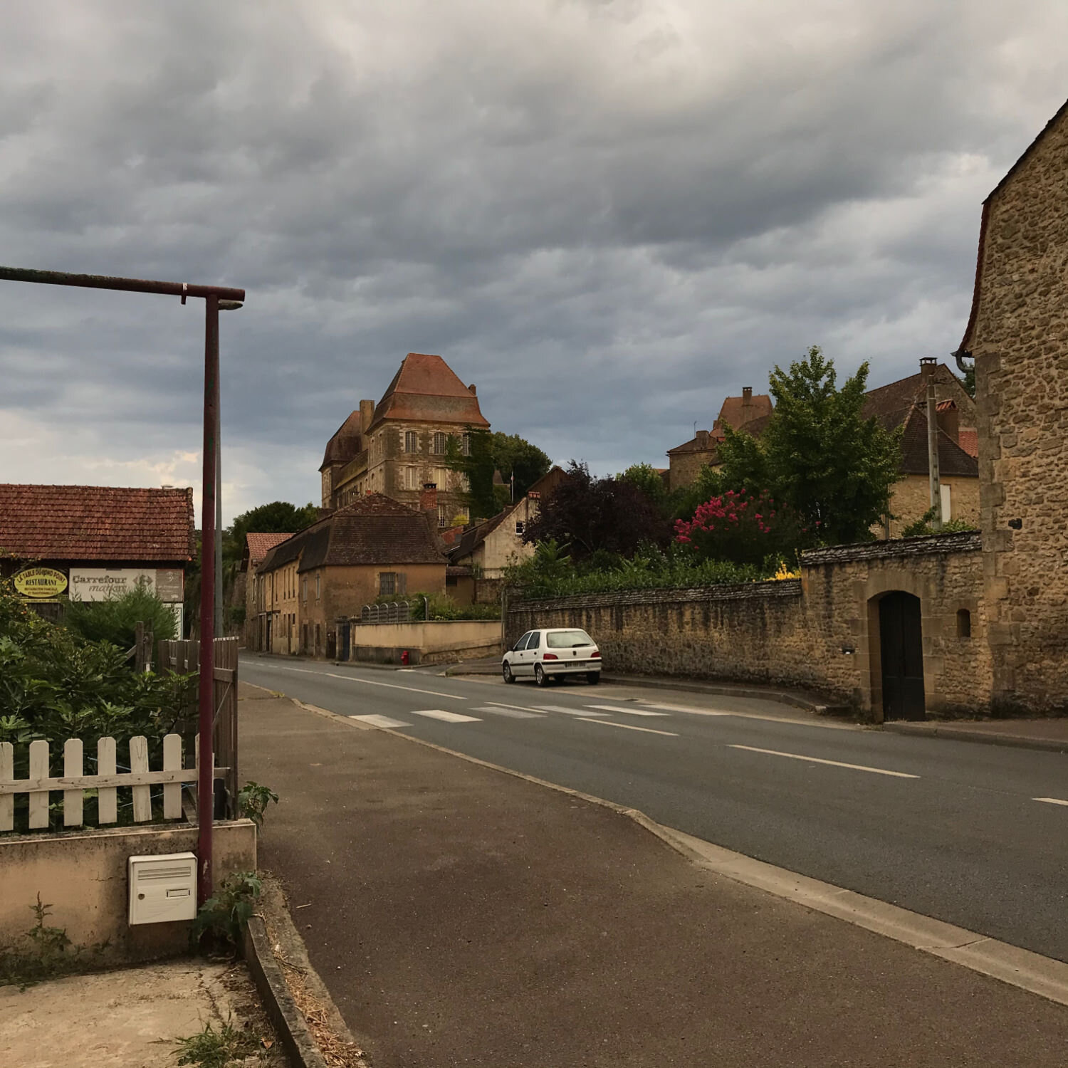 Aug 15 street view of Siorac Chateau/Mairie