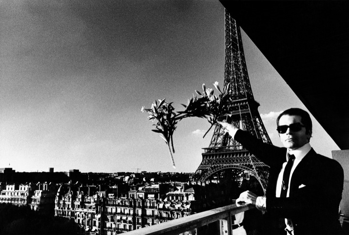  ‘Karl Lagerfeld, Paris, 1976’ © The Helmut Newton Estate / Maconochie Photography 