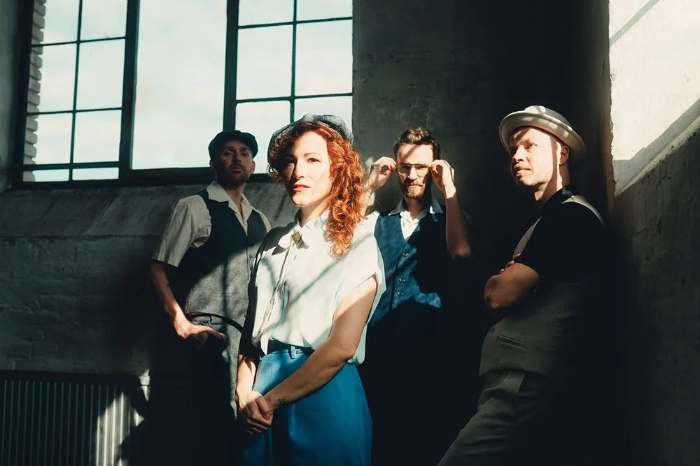 Marina & the Kats / The Shakin' Suits