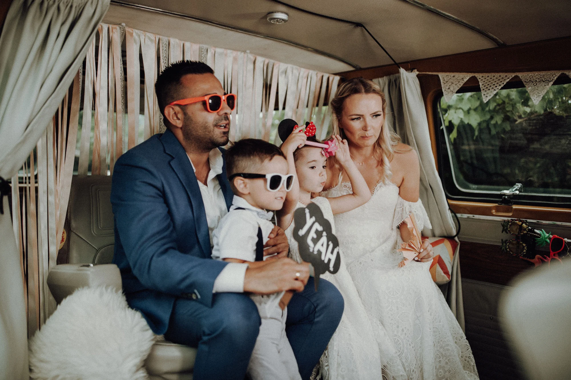 Jimmy-Fotobus-Fotobulli–Fotobox-Hochzeit-V01.jpg